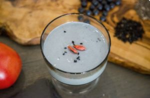 黒汁の豆乳割り